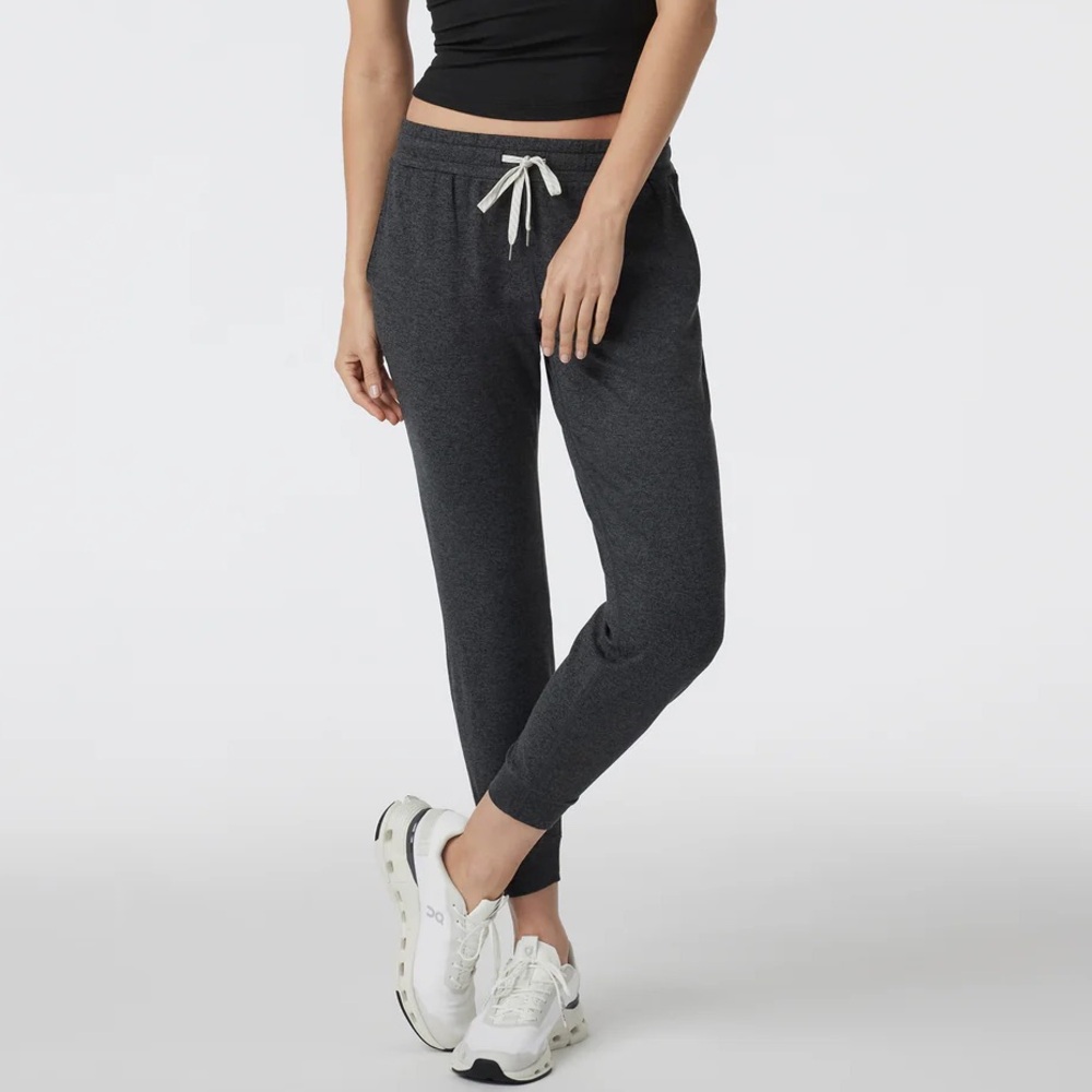 Vuori Performance Jogger Charcoal Heather NWT